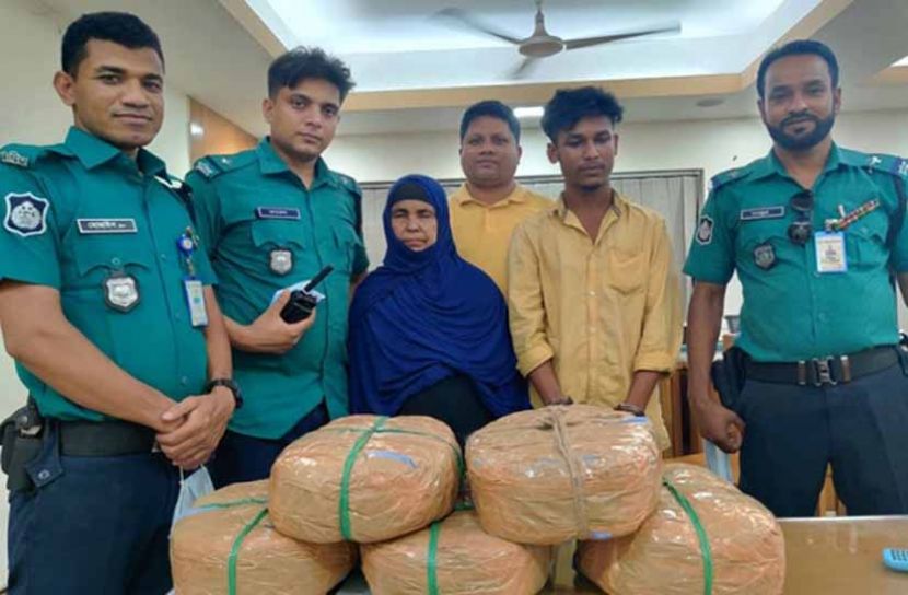 পুলিশ দেখেই দৌড়, গাঁজাসহ নারী আটক